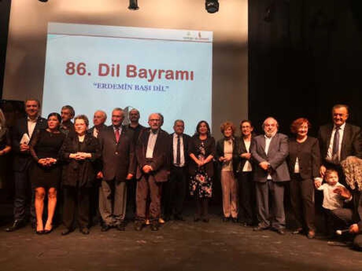 Dil Bayramı Onur Ödülleri Sahiplerine Verildi