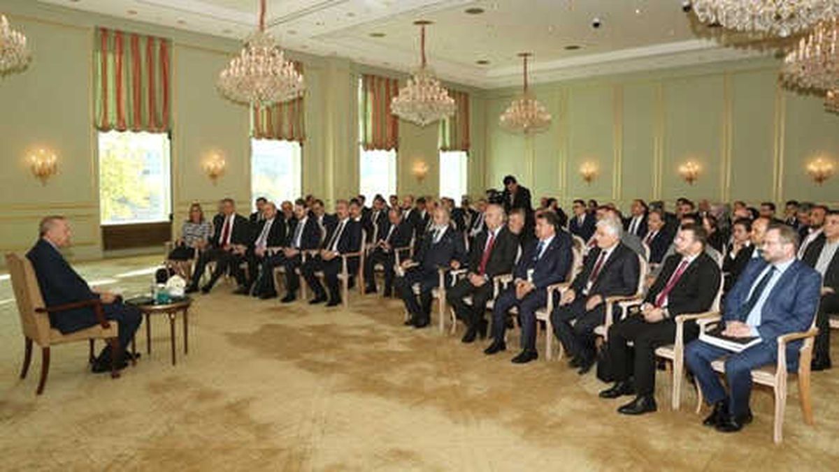 Erdoğan, Berlin\'de Türk Stk Temsilcileriyle Görüştü