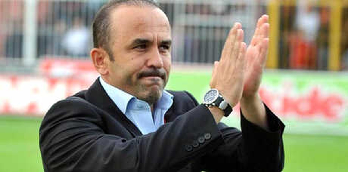 Erzurumspor, Mehmet Özdilek ile Anlaştı