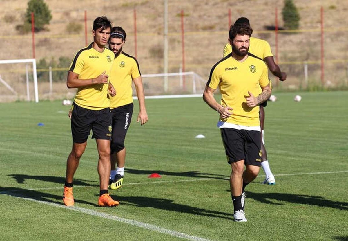 Evkur Yeni Malatyaspor\'da Medipol Başakşehir Mesaisi Sürüyor