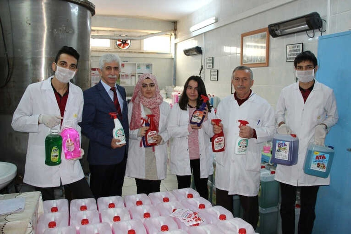 Fabrika Gibi Okul\' Yaptığı Ciroyla Türkiye Üçüncüsü Oldu