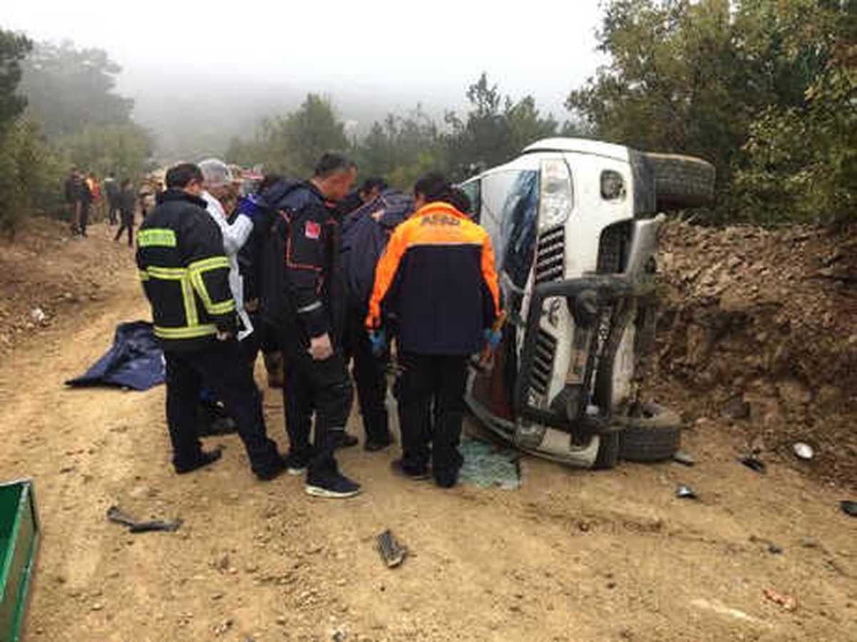 Gece Devrilen Kamyonet Sabah Fark Edildi: 1 Ölü, 1 Yaralı