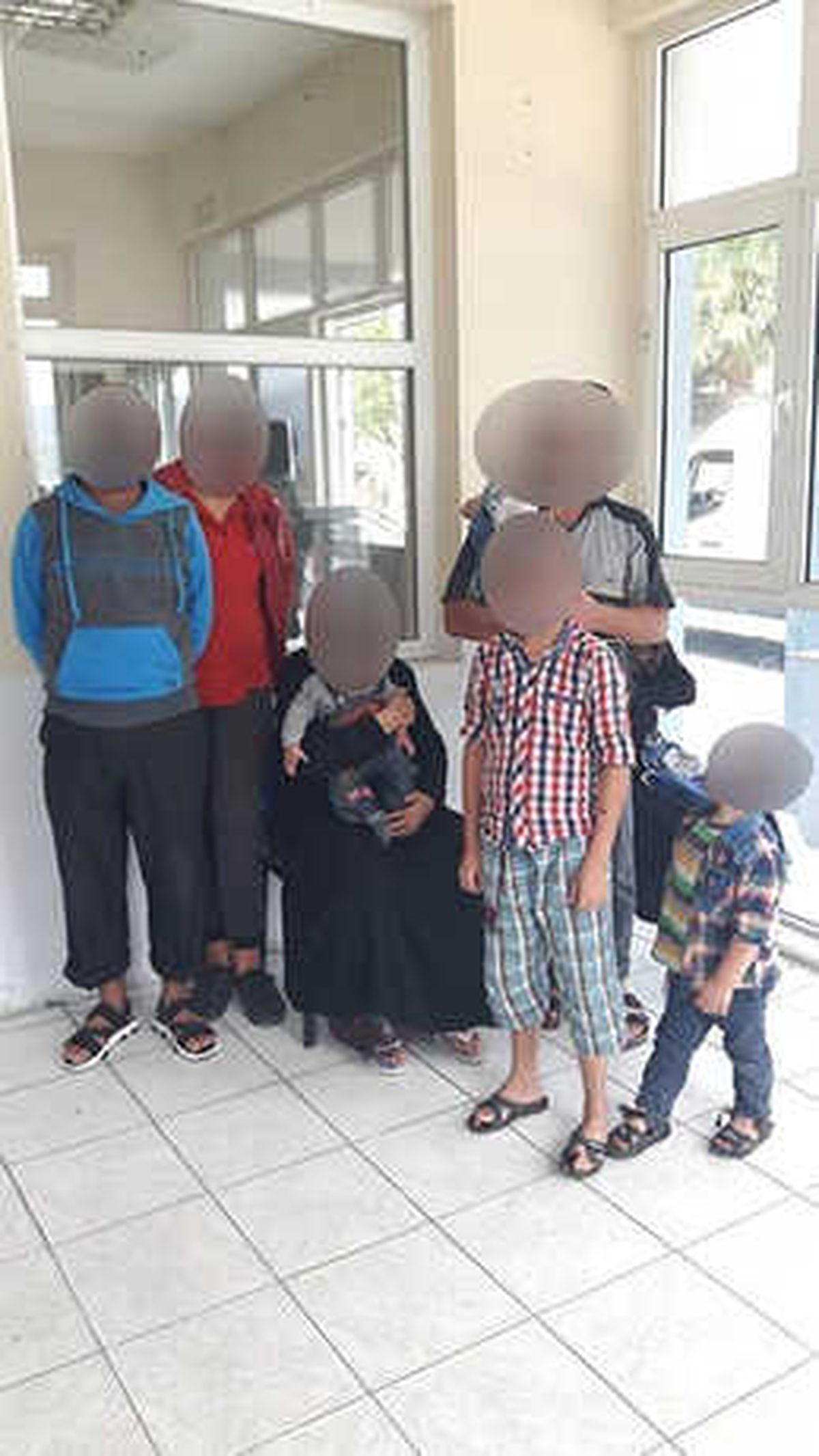 Göçmenler Sahte Dolaşım Belgesiyle Yakalandı