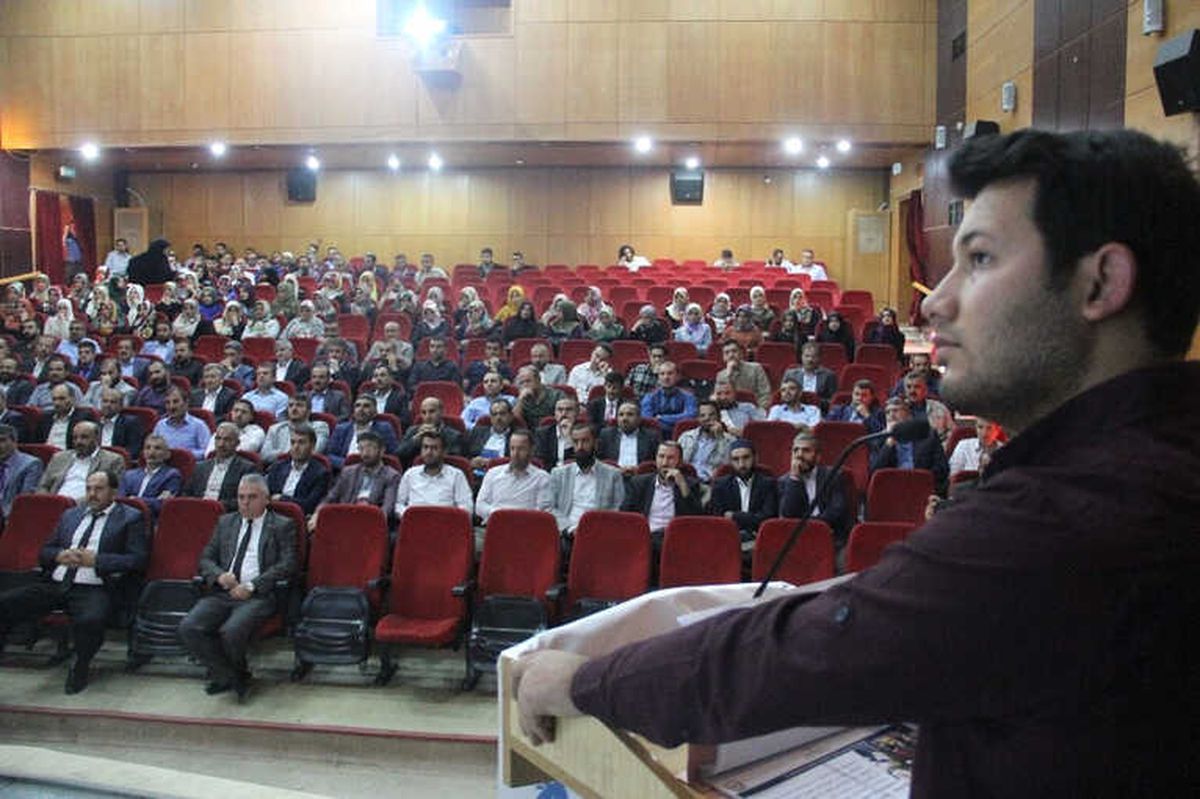 Hakkari\'de "Terörü Hep Birlikte Durdurabiliriz" Semineri