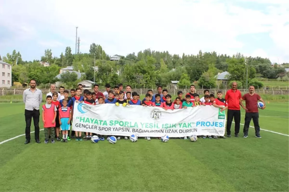 Hayırsever İş Adamından 1071 Malazgirt Spora Destek