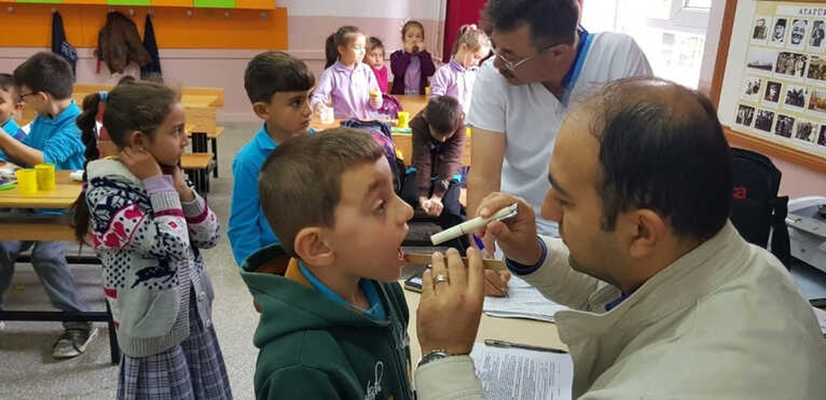 Hisarcık\'ta Ağız ve Diş Sağlığı Taraması