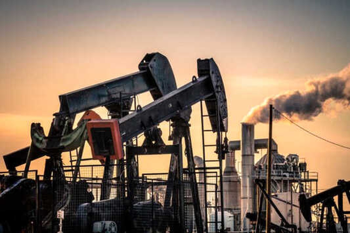 İran: "Trump Ucuz Petrol İstiyorsa Ortadoğu\'ya Müdahaleden Vazgeçmeli"