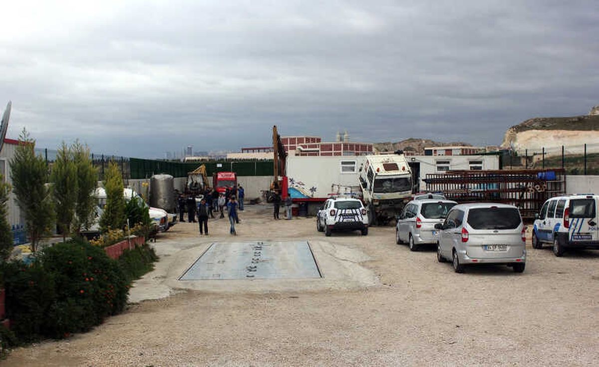 İstanbul\'da İş Yerinde Patlama: 2 Yaralı