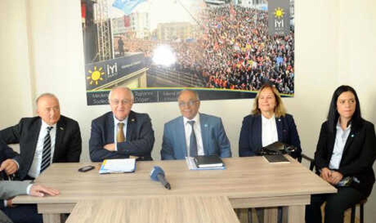 İyi Partili Erozan: MHP\'nin O Gemiyi Terk Edeceği Kanısındayım