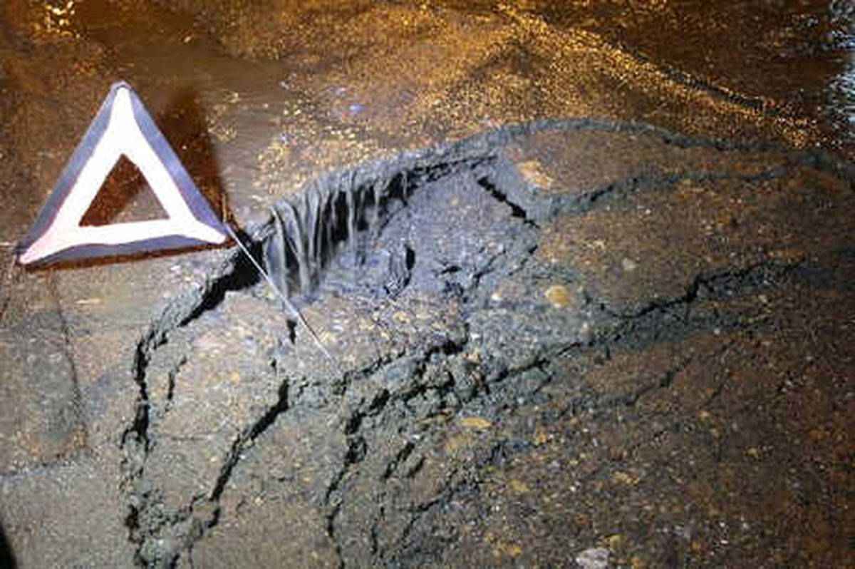 Kadıköy Yol Çöktü