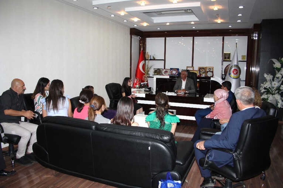 Kazakistanlı Gazeteciler Başkan Uslu ile Bir Araya Geldi