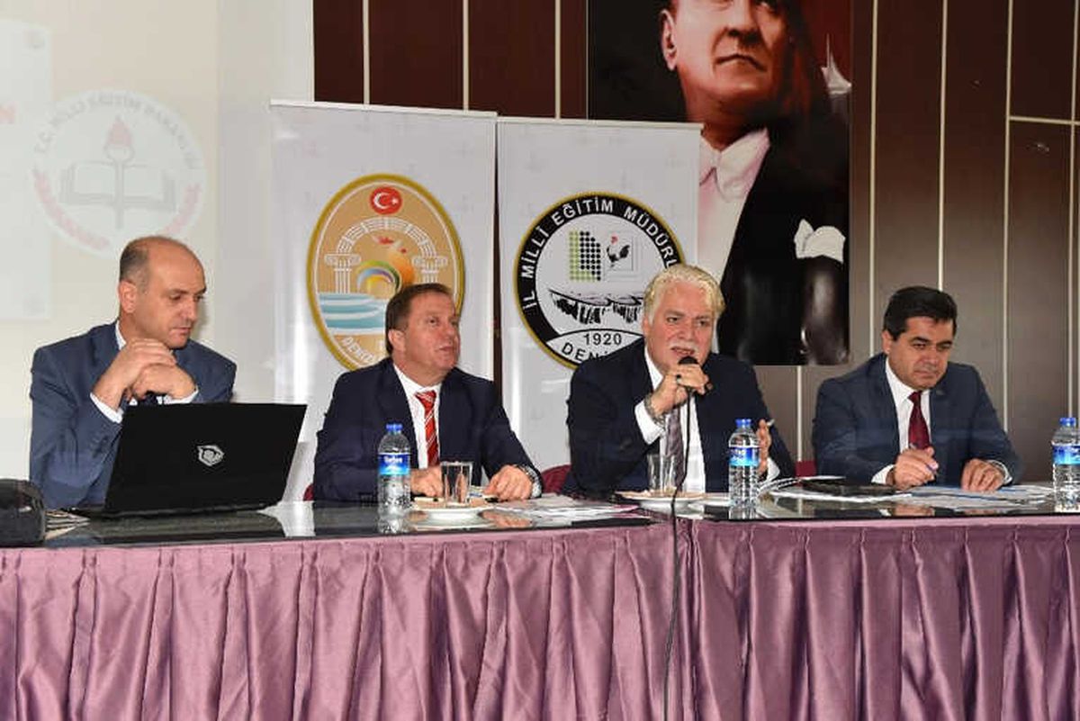 MEB Mesleki ve Teknik Eğitim Genel Müdürü Numanoğlu Denizli\'de