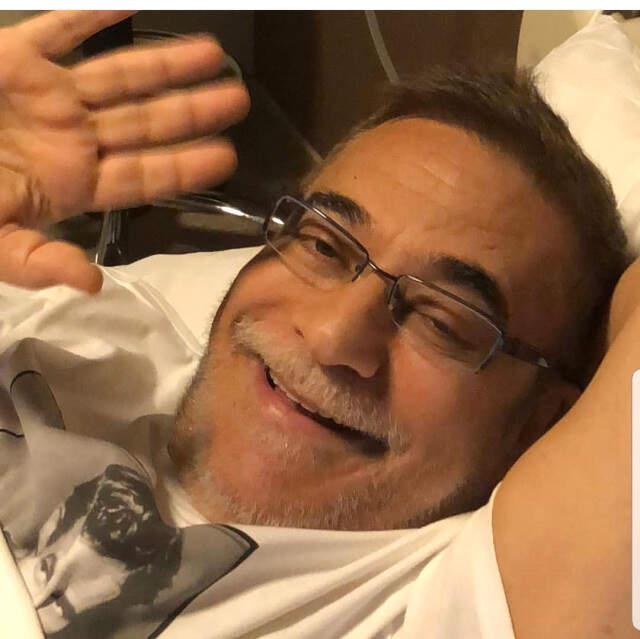 Mehmet Ali Erbil’in Hastane Odasından Paylaştığı Fotoğrafı Kısa Sürede