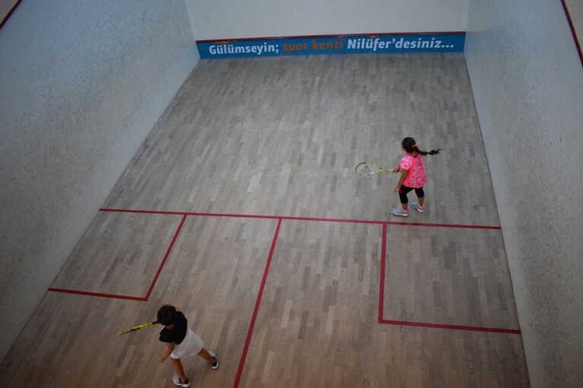 Nilüfer Squash Türkiye Şampiyonası\'na Ev Sahipliği Yapıyor