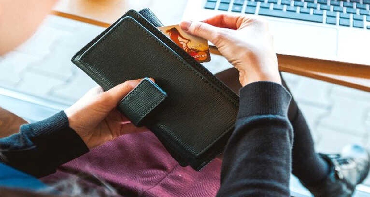 Pembe Vergi\' Kadınlara Yüzde 264 Fazla Ödetiyor