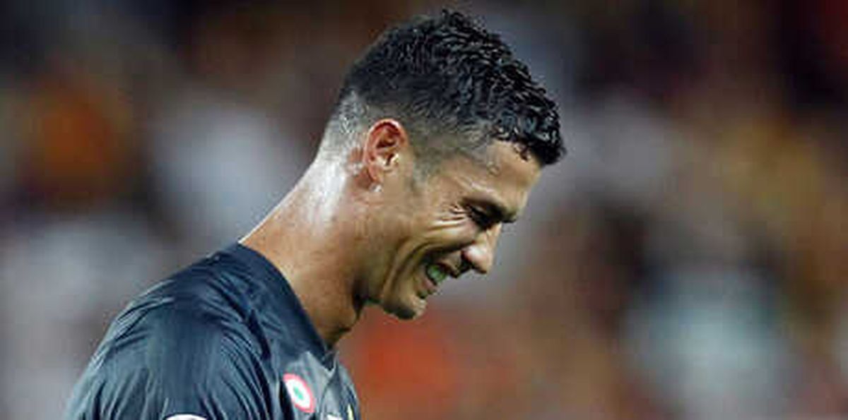 Ronaldo\'ya Bir Maç Ceza