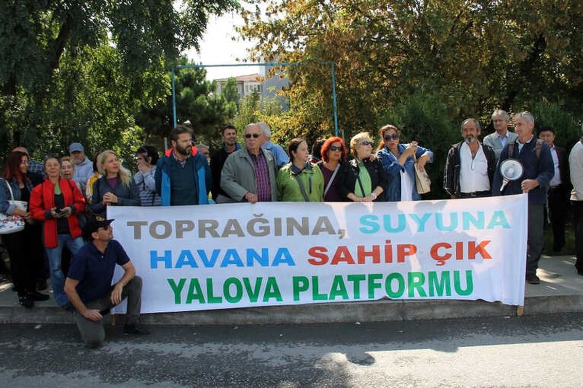 Stk\'lardan Yalova\'da Yeşil Alan Protestosu