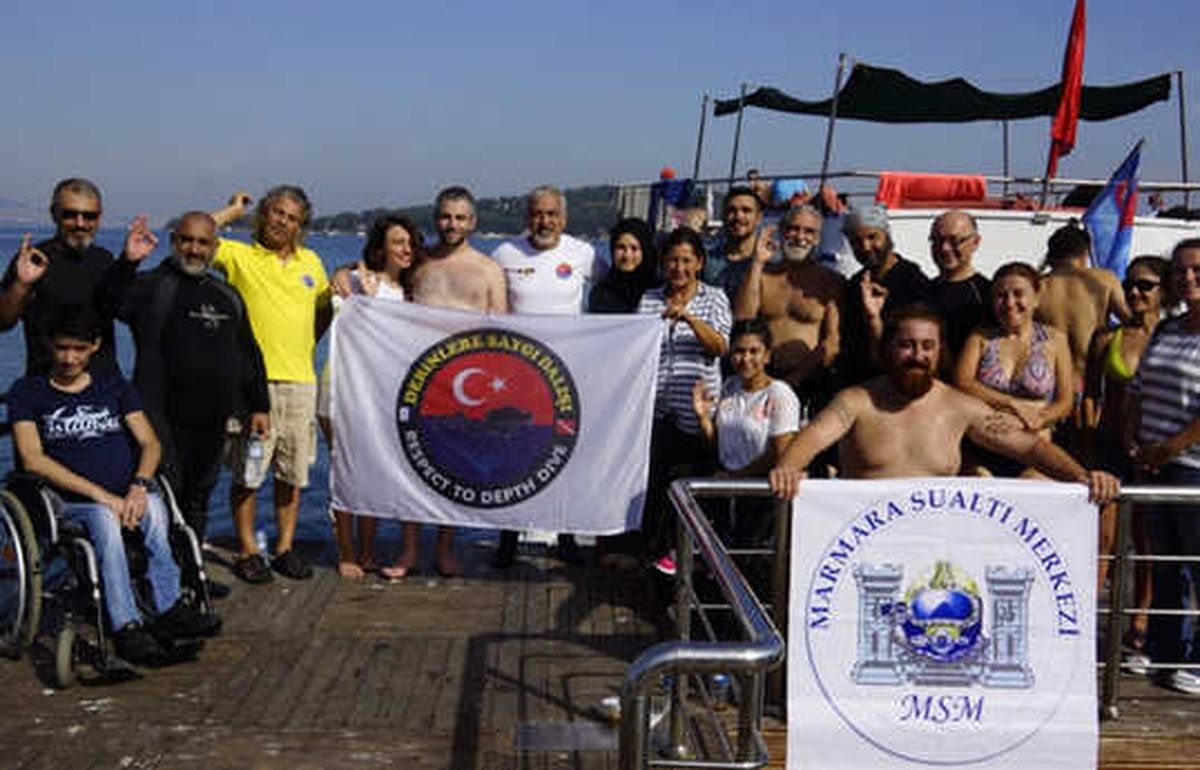 Trafik Mağdurlarından Derinlere Saygı Dalışı!