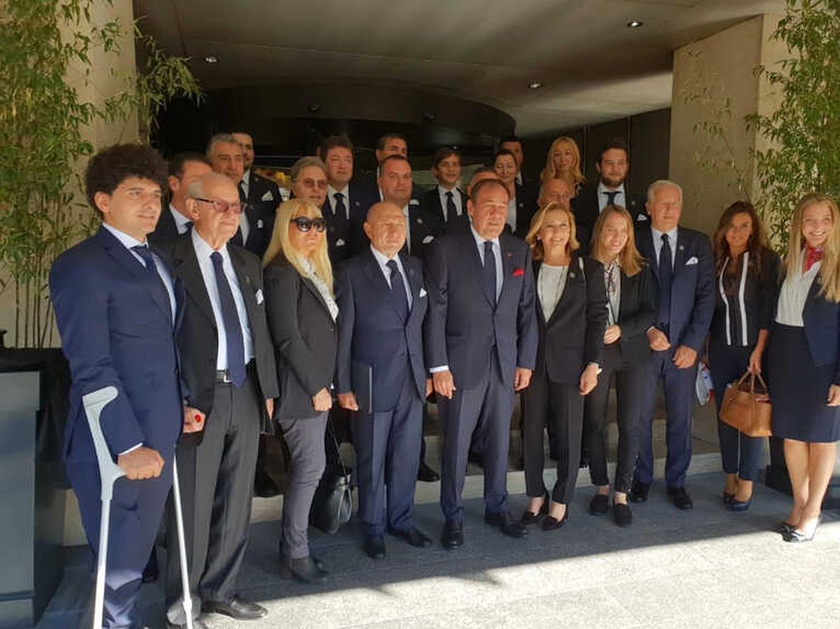 Türk Heyeti UEFA Genel Merkezinde