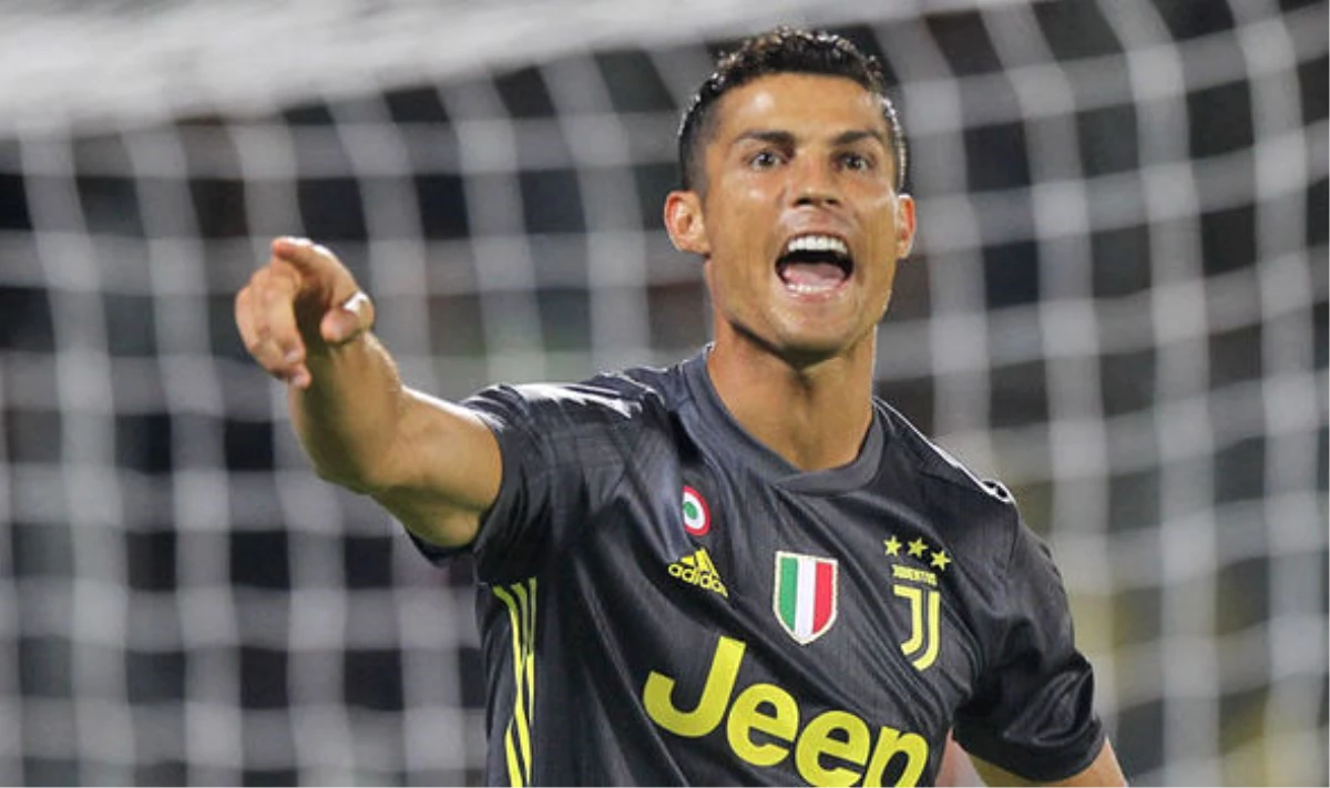 Valencia Maçında Kırmızı Kart Gören Juventus\'un Yıldız Oyuncusu Cristiano Ronaldo, 1 Maç Ceza Aldı