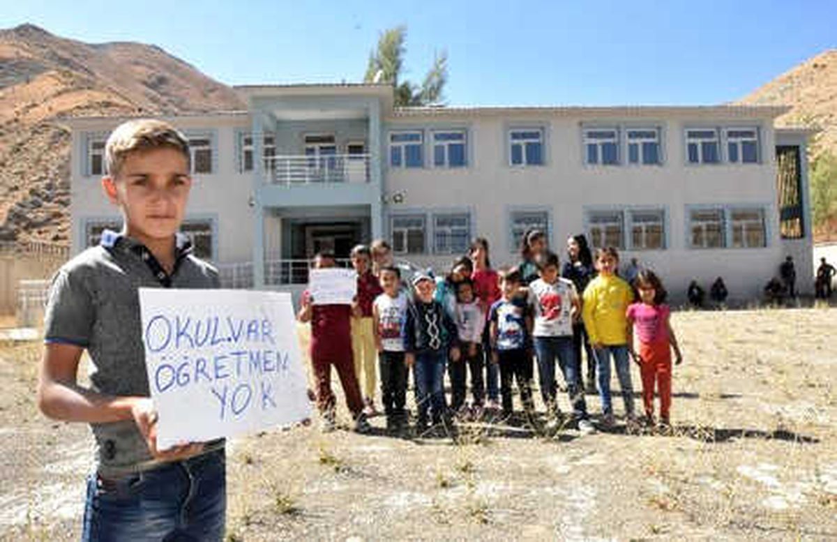 Yüksekova\'da, Yeni Yapılan Ortaokula Bu Yıl da Öğretmen Atanmadı