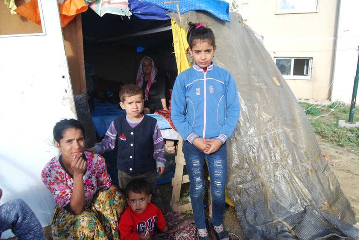 6 Kişilik Ailenin Çadırda İçler Acısı Hali