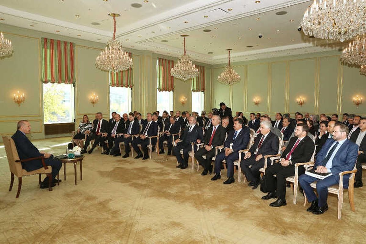 Almanya\'da Sivil Toplum Kuruluşu Temsilcileri ile Görüştü