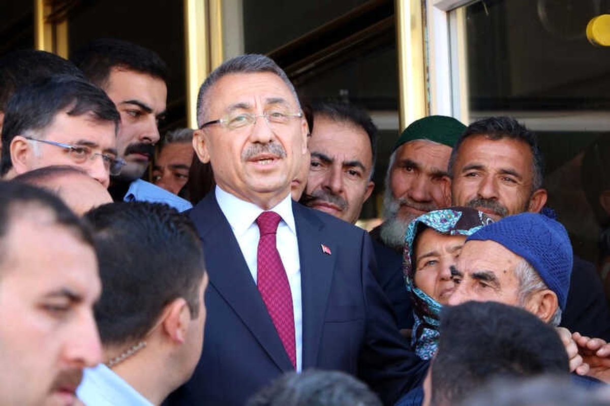 Annesi Vefat Eden Cumhurbaşkanı Yardımcısı Oktay Yozgat\'tan Ayrıldı