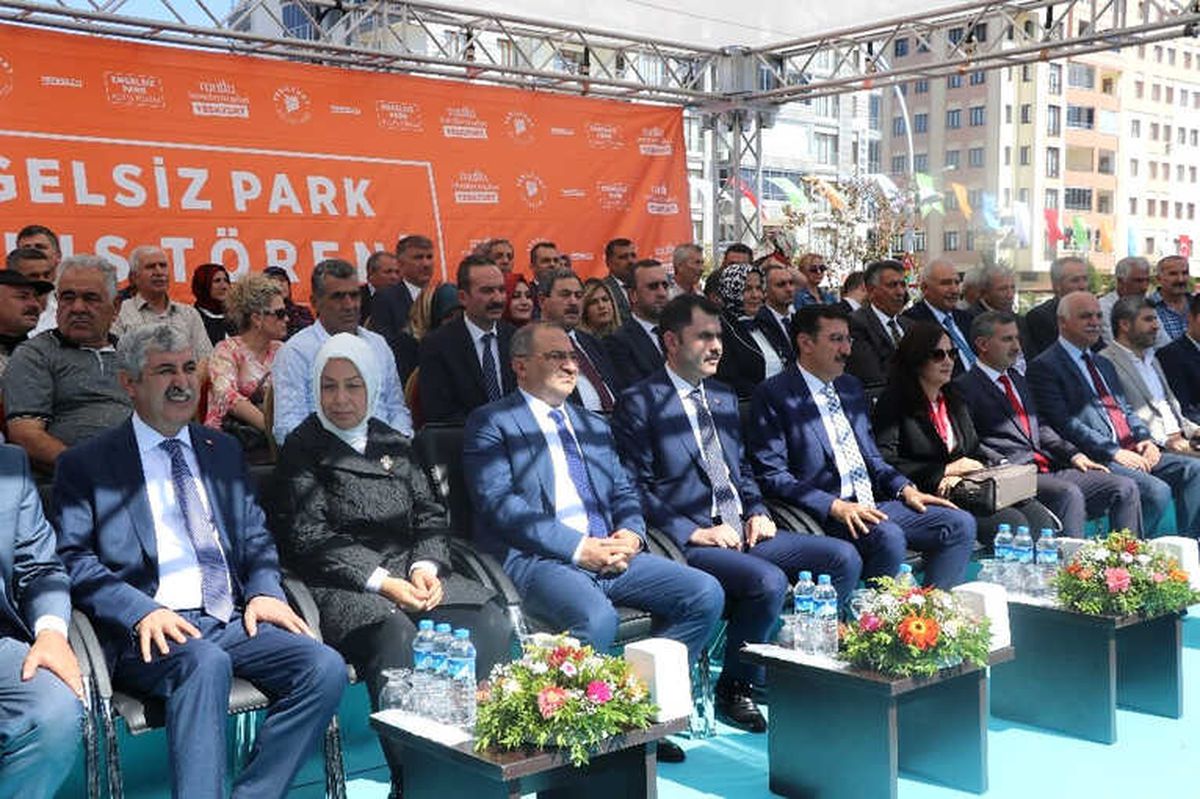 Bakan Kurum: "Malatya Ekonomik Anlamda Bakıldığında Anadolu\'daki Can Damarıdır"