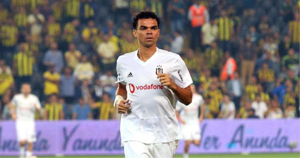 Beşiktaşlı Pepe, Ligdeki Forvet Oyuncularını Solladı