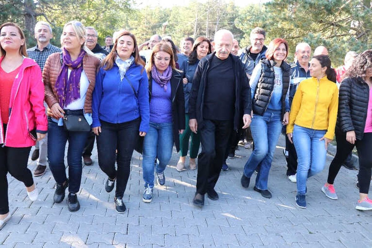 CHP 1. Çalışma ve Değerlendirme Toplantısı\'nın İlk Günü Sona Erdi