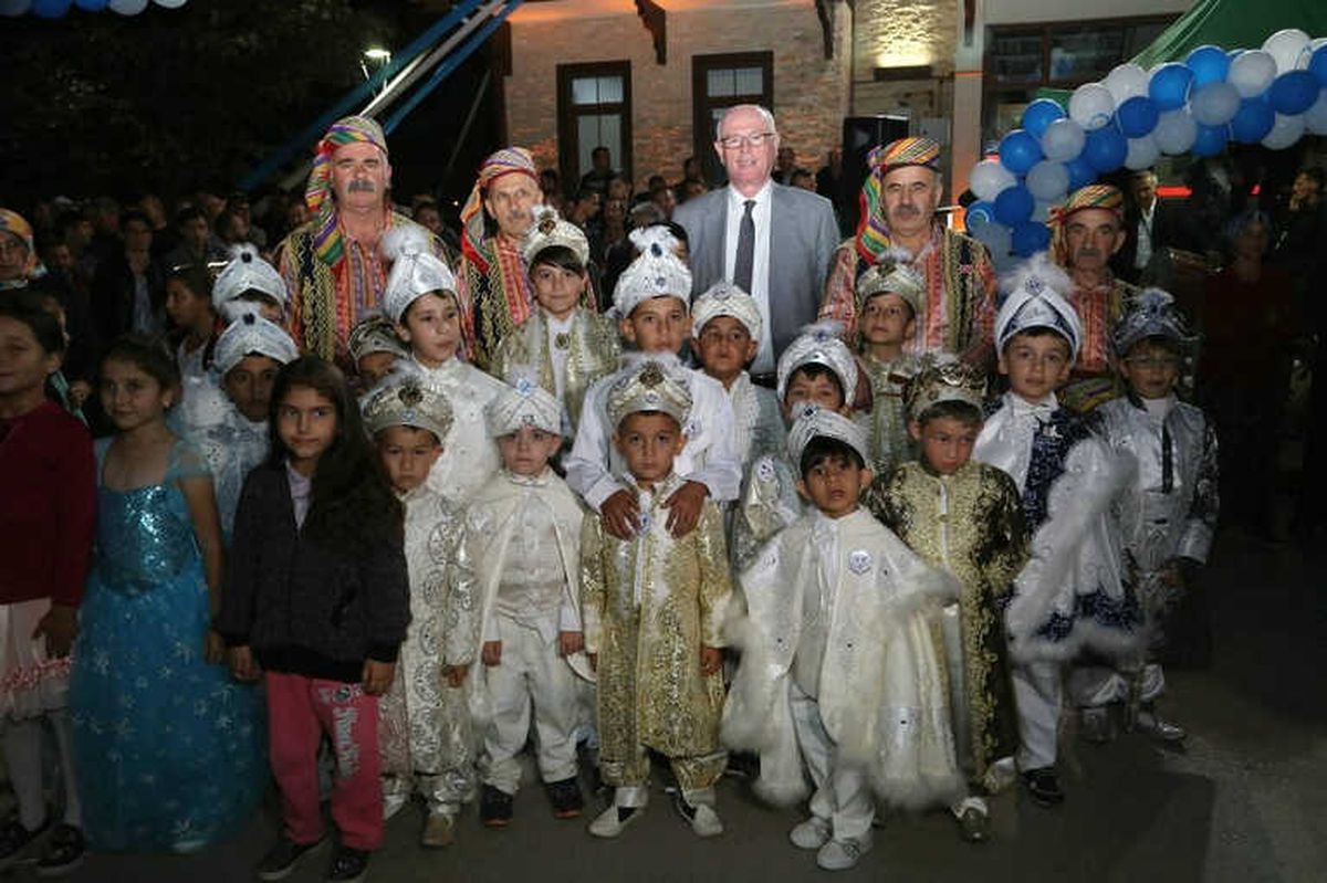 Erenköylü Çocuklar İçin Sünnet Şöleni