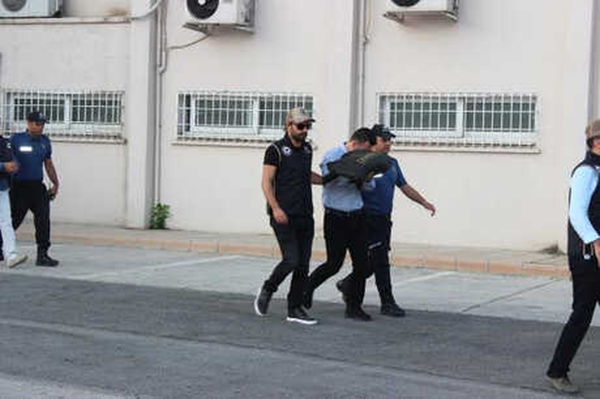 Hatay\'da Fetö Şüphelisi 8 Kişi Adliyeye Sevk Edildi