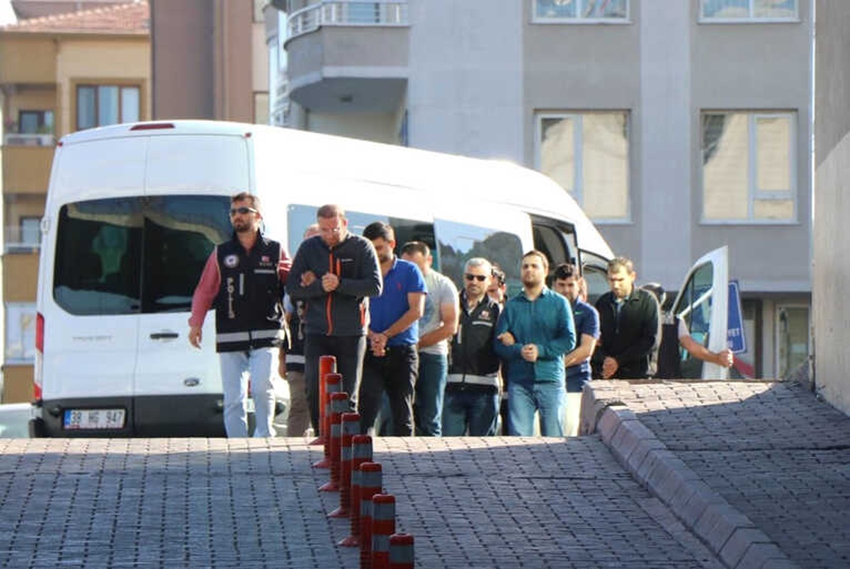 Kayseri\'deki Fetö\'nün Asker Mahrem Yapılanmasına Operasyon