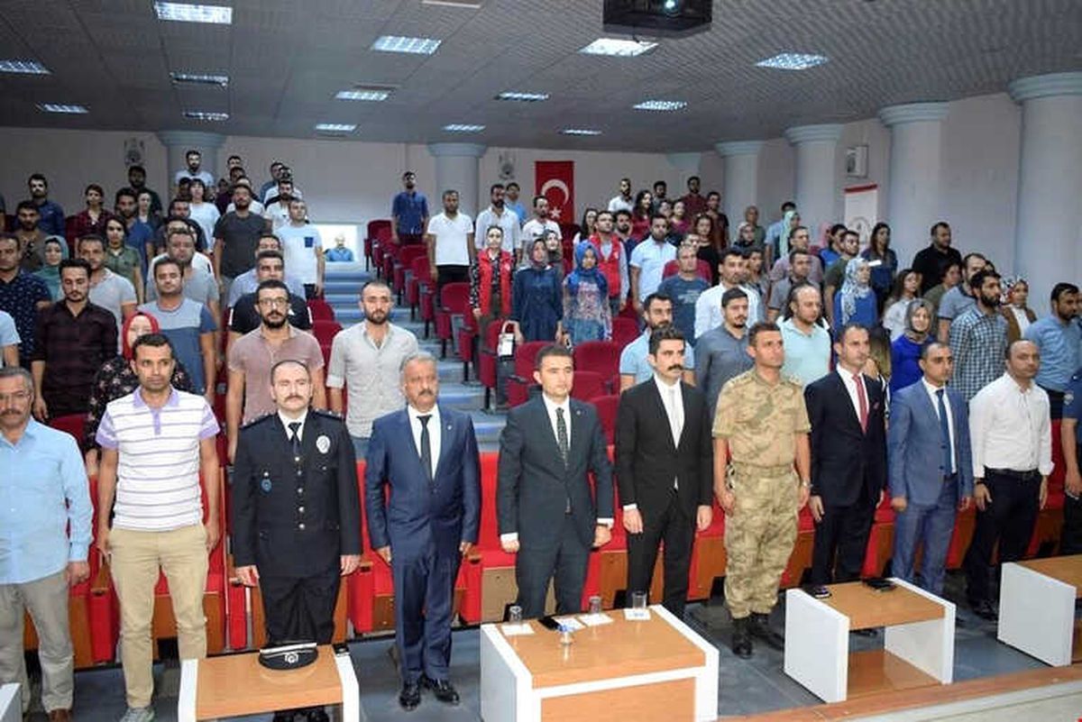 Kozluk Emniyeti \'Bilinçli Gençlik ve Güvenli Yarınlar\' Projesini Tanıtı