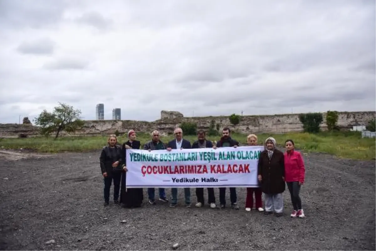 Mahallelinin \'Yedikule Bostanı Otopark Olmasın\' Nöbeti Sürüyor