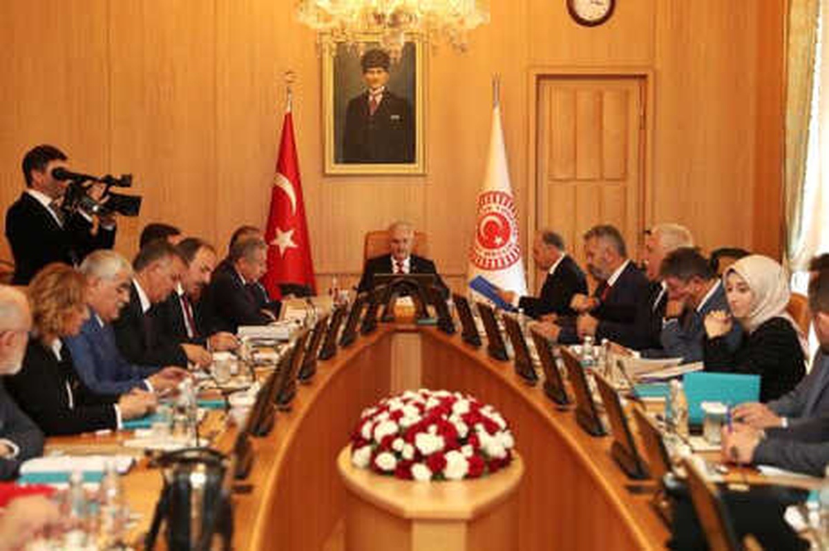 Meclis, Yeni Yasama Yılına Hazırlanıyor