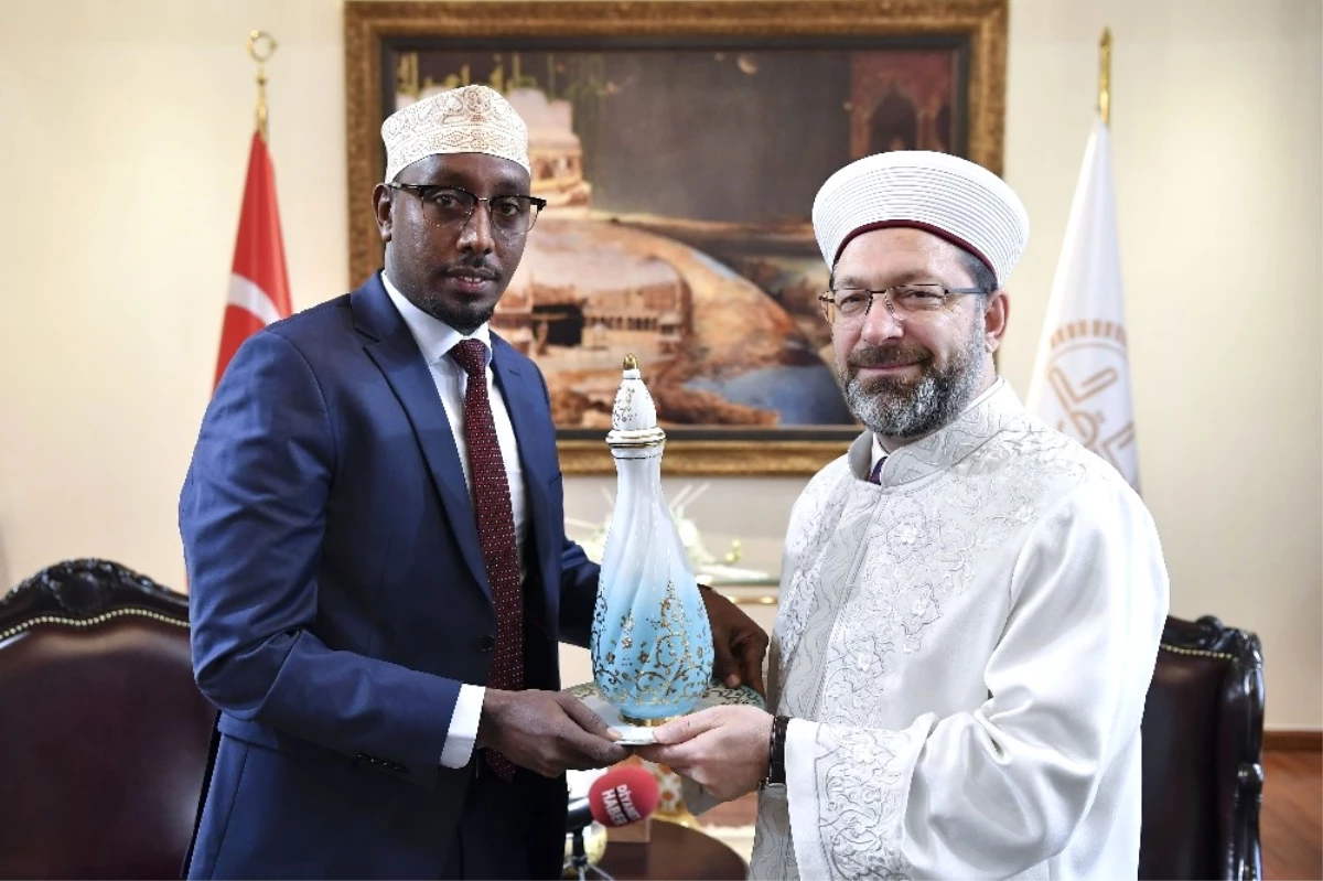 Somali Vakıflar ve Din İşleri Bakanı Hasan\'dan Diyanet\'e Ziyaret