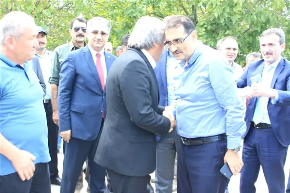 Bakan Dönmez\'in Halası Son Yolculuğuna Uğurlandı