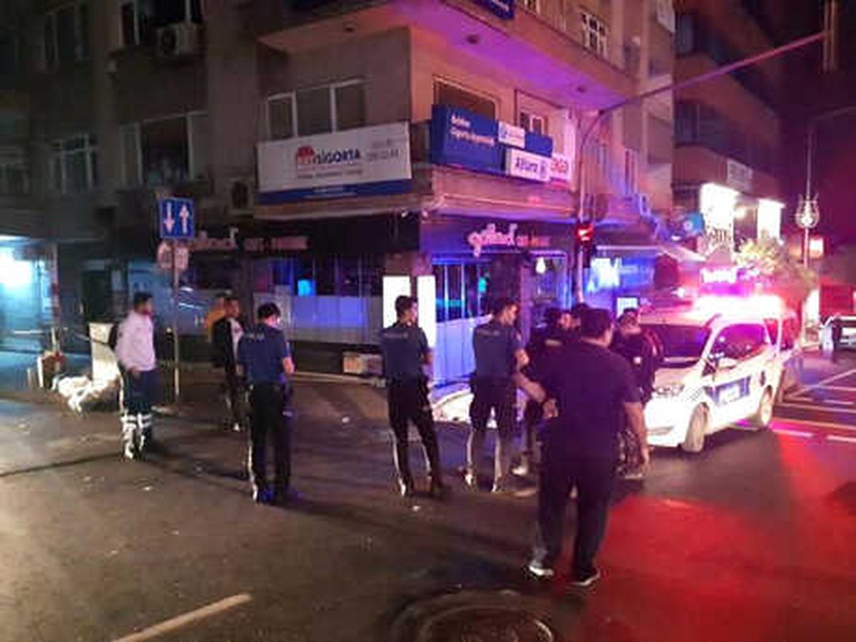 Boğazından Bıçaklı Saldırıya Uğrayan Kişi Öldü