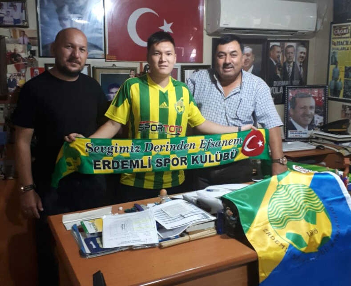 Erdemlispor\'a Kırgız Futbolcu
