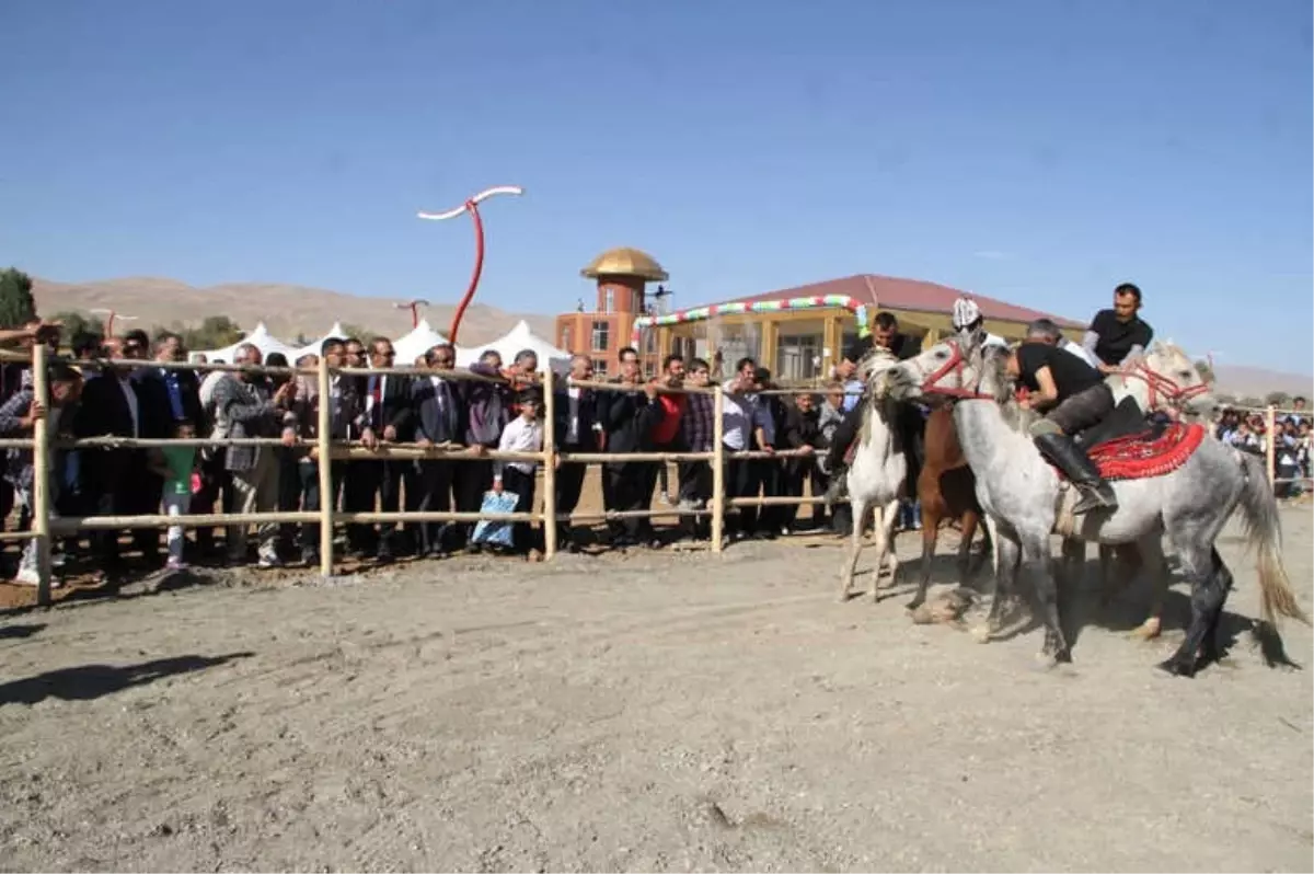 Gürpark Millet Bahçesi" Hizmete Açıldı