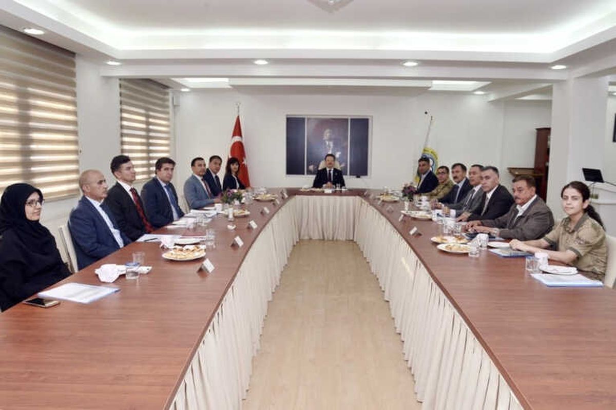 Iğdır\'da Çocuk Koruma Kanunu Toplantısı
