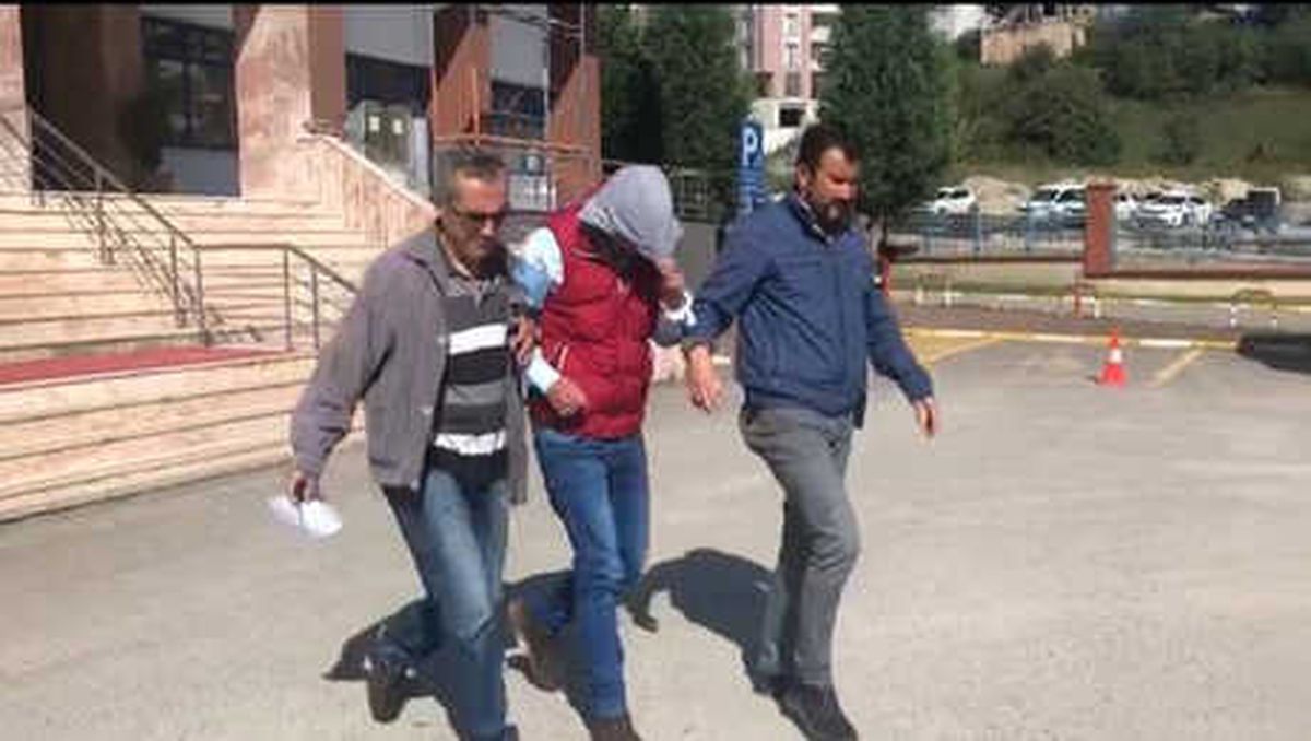 Kendisini Vali Olarak Tanıtarak İş İnsanlarını Dolandırdı