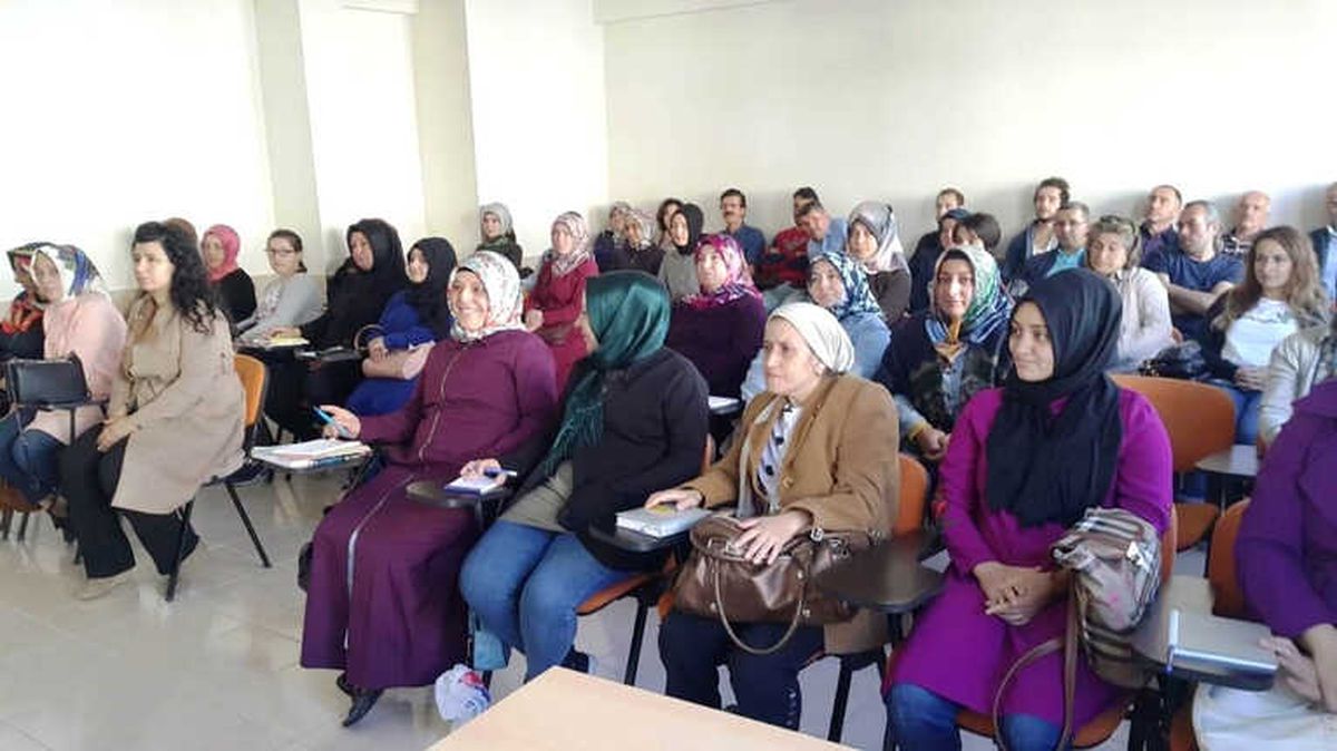 Kütahya\'da Okul Servis Sürücülerine ve Rehber Personele Eğitim