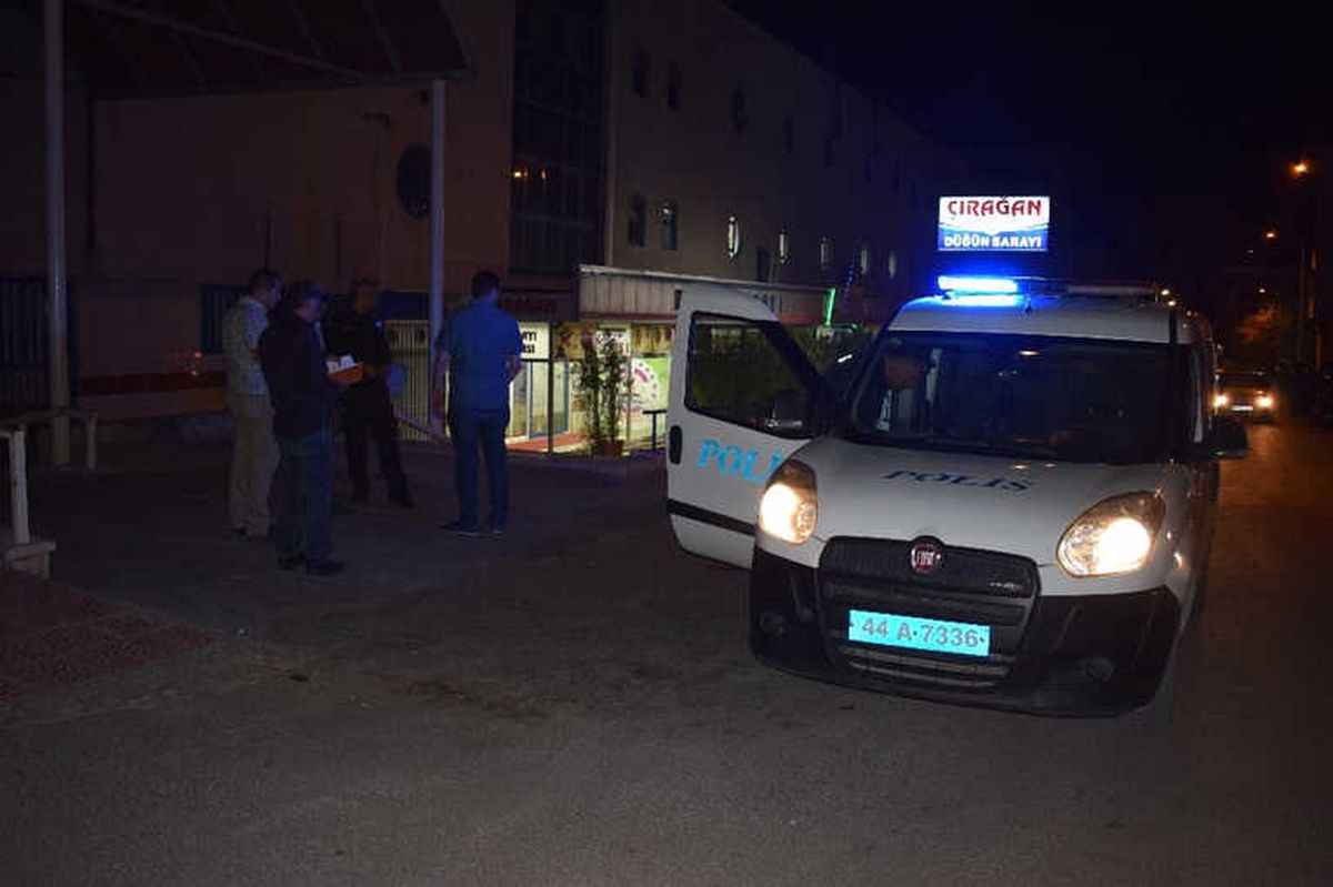 Malatya\'da Akrabalar Arasında Silahlı Kavga: 1 Yaralı