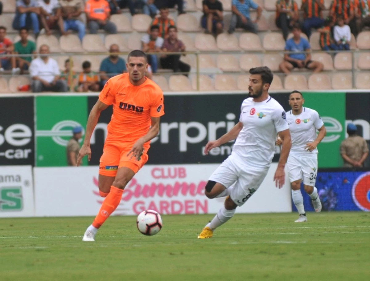 Spor Toto Süper Lig: Aytemiz Alanyaspor: 1 - Akhisarspor: 0 (İlk Yarı)
