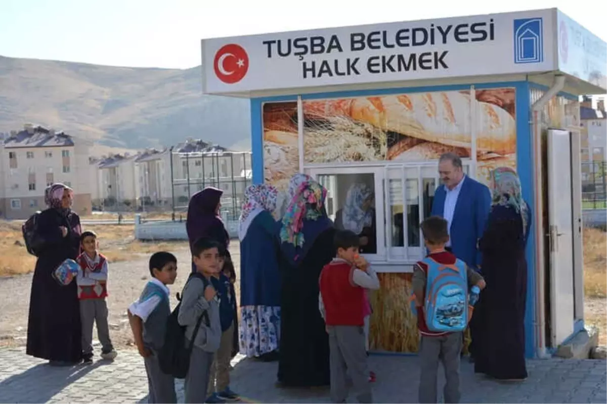 Tuşba\'da Halk Ekmeğe Büyük İlgi