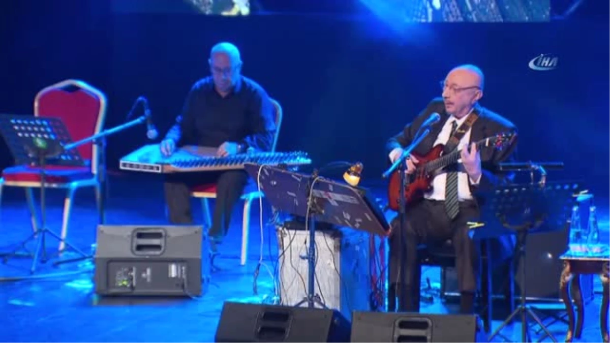 Üsküdar\'da Kültür-Sanat Sezonu Özdemir Erdoğan Konseriyle Başladı