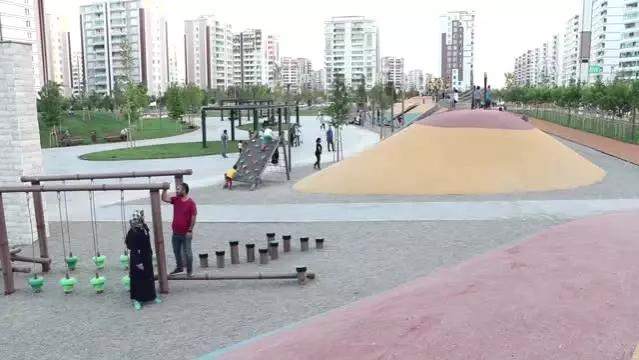 diyarbakir in ilk tema park inda cocuklar oyuna doydu son dakika